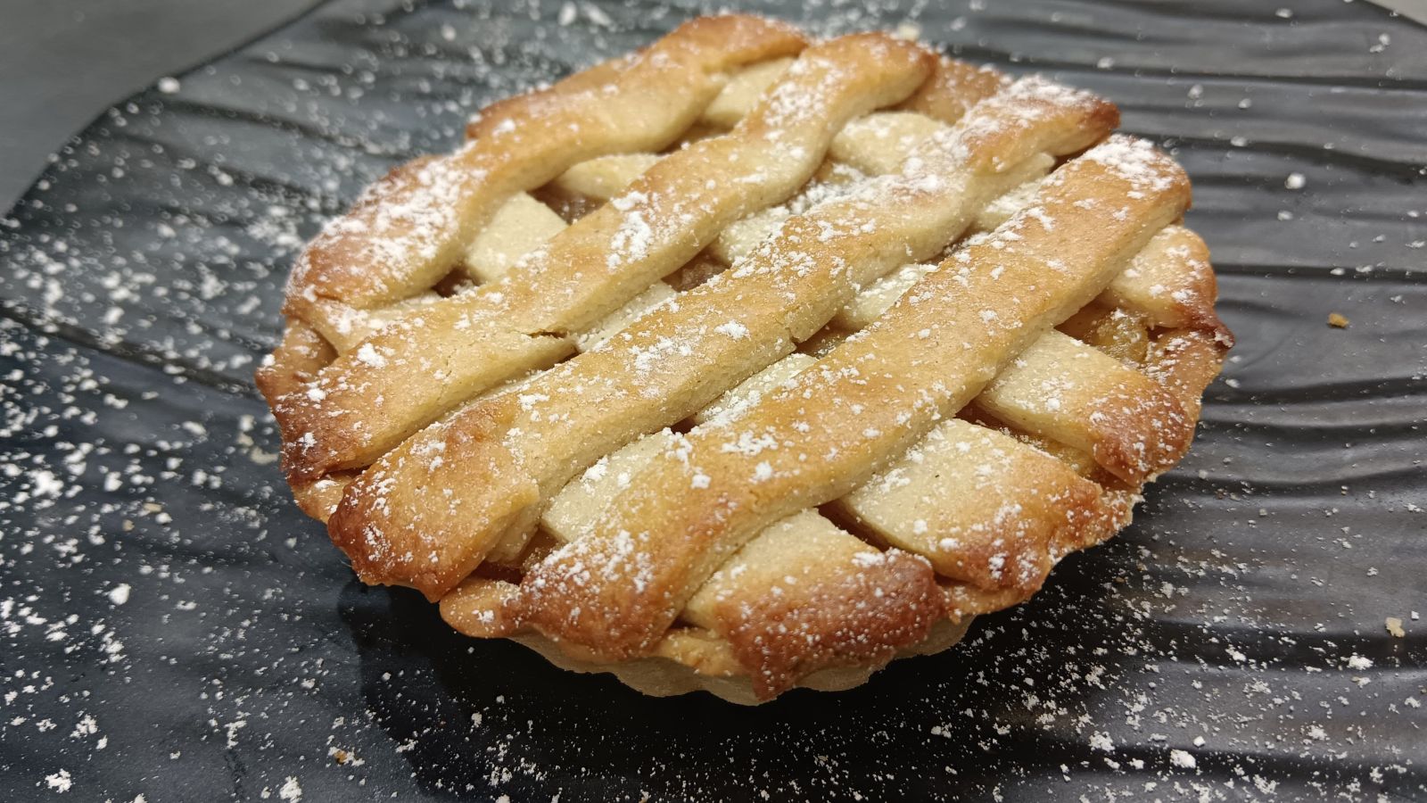 Sorghum apple pie